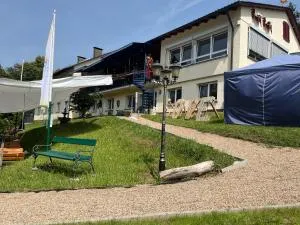 伯格霍夫酒店-餐厅 - 罗德高