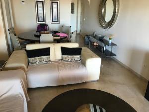 3 Bedroom Apartment, Duquesa, Spain