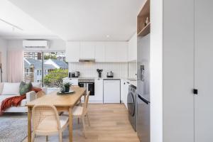 Sea Point Summit View