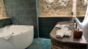 Hotels L-Oree du Bois - Hotel & Spa : photos des chambres