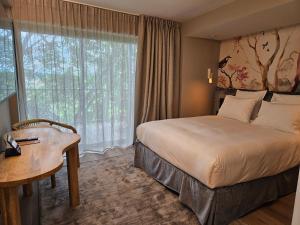 Hotels L-Oree du Bois - Hotel & Spa : Chambre Double - Vue sur Jardin