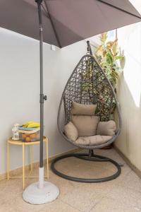 Charming house with terrace near the city center