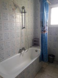 apparemment pied dans leau