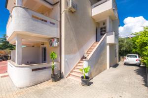 Apartments Dedic Krk