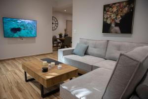 Apartment Viewing Garden