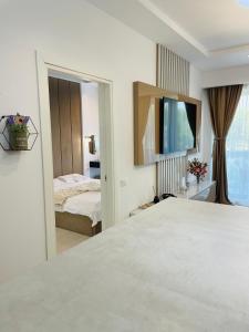 Amely Apartments 305 by Wave Residence