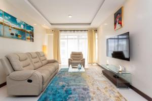 Skyviews Oasis with rooftop pool and Gym