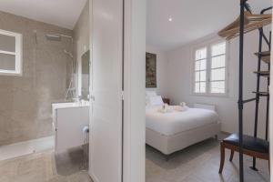 VILLA GALET-Saint Paul de Vence- Côte dAzur-FRANCE