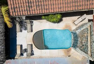 Comfortable Vacation Home Steps from the Beach