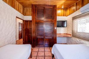 Comfortable Vacation Home Steps from the Beach