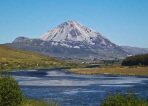 Lake lodging 1 mile from Dungloe max 2adult 1child