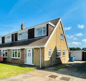 Spacious cosy quiet house&Free parking&Garden - 科廷厄姆