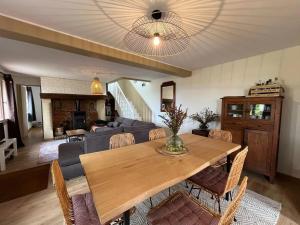 Maison charmante à Bec-de-Mortagne avec jardin clôturé