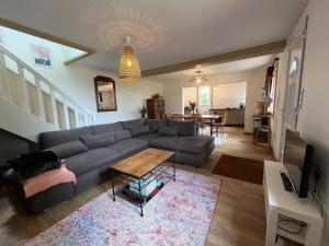 Maisons de vacances Maison charmante a Bec-de-Mortagne avec jardin cloture : photos des chambres