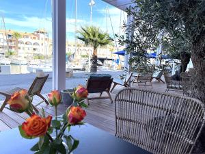 Hotels Cit'Hotel des 2 Golfs : photos des chambres