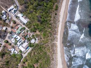 Charming Studio with Pool & Beach Access