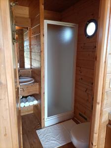 Campings Roulottes - Les lits de berger : photos des chambres