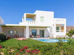 Plioni Villas With Private Pool & Suites With Hot Tub