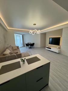 Premium Apartment- White Sea
