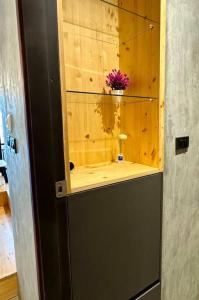 Taya NaiHarn, Scenic View, Modern Studio, Relife Windy