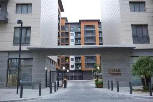 Stylish Stay in White City - Zykh