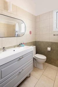 City Center Top Floor Big Balcony 2BR Close to the Beach