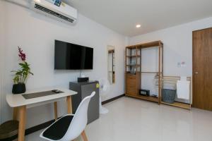 Wow Academy & Stay Soi Tai-Aed 3A