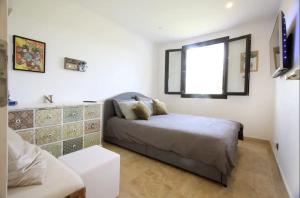 Villas VILLA SAINTE BAUME Piscine Jacuzzi tout confort : photos des chambres