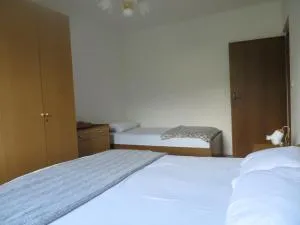 Sobe Orešje - Zalošče