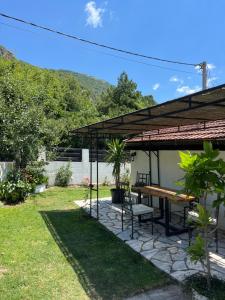 Tara Lapčići Budva