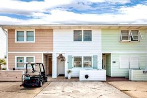 Seahab Waterfront views Dock Priv Beach access