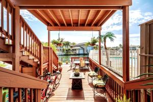 Seahab Waterfront views Dock Priv Beach access