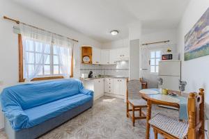 Sea View Apartment Red Summer Breeze