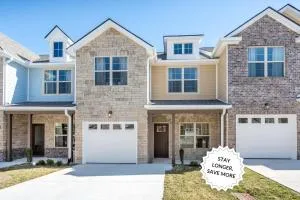 1 King 1 Queen 2 Double Garage Washer & Dryer - Old Hickory