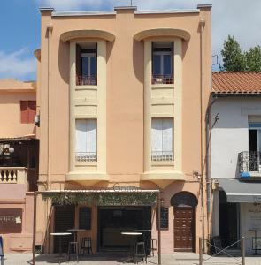 Villas Les Arenes Wi-Fi Climatisation Jardin Netflix 10 mn coeur de ville : photos des chambres