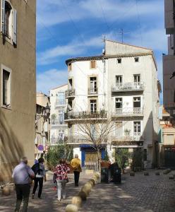Villas Les Arenes Wi-Fi Climatisation Jardin Netflix 10 mn coeur de ville : photos des chambres