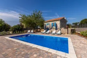 Stone house Villa Livia - Barušić