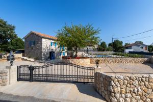 Stone house Villa Livia 