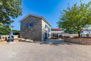 Stone house Villa Livia 