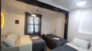 Suíte Master conforto e espaço vizinha do Palácio de Cristal!