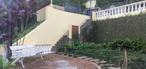 Suíte Master conforto e espaço vizinha do Palácio de Cristal!