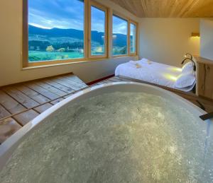 Casa amb jacuzzi privat, Cal Rossa