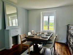 Maisons de vacances Maison de charme avec vue mer et jardin : photos des chambres
