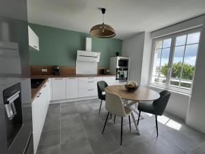 Maison Plouhinec Finistère 29 avec vue Mer et grand Jardin