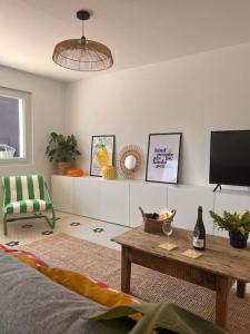 Maison bretonne rénovée à neuf - Terrasse plein sud - Proche plage