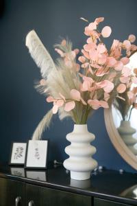 Sea-View Apt Argyroupoli, Athens