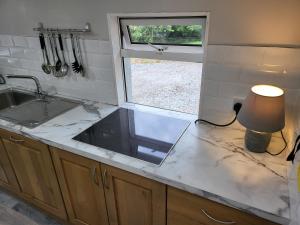 Peaceful Farm Cottage in Menlough near Mountbellew, Ballinasloe, Athlone & Galway