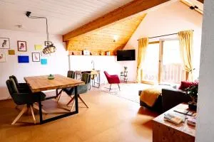 birds-nest Ferienwohnung Balkon Kaminofen - Vorderweidenthal