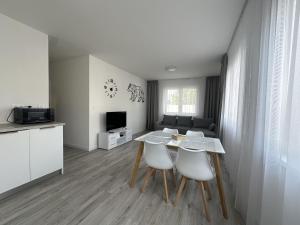 LAWIS Apartments