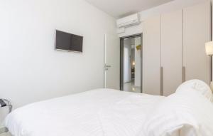 Apartments Funtana with pool